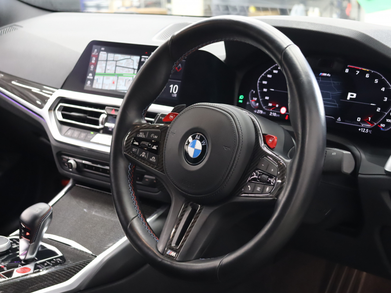 BMW Mシリーズ M4 ｺﾝﾍﾟﾃｨｼｮﾝ FR ｺﾝﾌｫｰﾄA&ﾊﾟｰｷﾝｸﾞｱｼｽﾄP ﾄﾞﾗｲﾋﾞﾝｸﾞｱｼｽﾄﾌﾟﾛﾌｪｯｼｮﾅﾙ　現行ﾓﾃﾞﾙ 黒革Mｼｰﾄ ﾍﾞﾝﾁﾚｰﾀｰ 10.25ｲﾝﾁ純正ﾅﾋﾞTV harman/Kardon 360ｶﾒﾗ ｶｰﾎﾞﾝｲﾝﾃﾘｱ Mﾌﾞﾚｰｷｼｽﾃﾑ  M専用ｴｱﾛ＆19ｲﾝﾁAW(ｽﾀｲﾘﾝｸﾞ825M)　2年保証