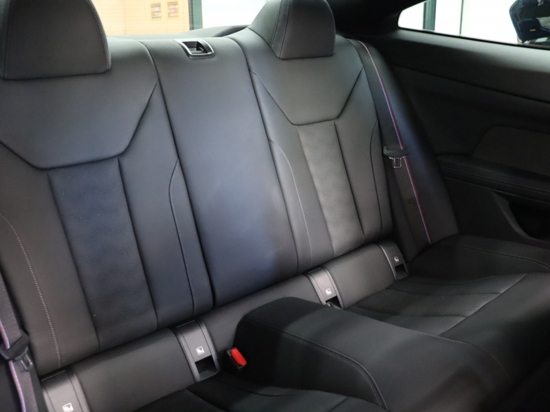 BMW Mシリーズ M4 ｺﾝﾍﾟﾃｨｼｮﾝ FR ｺﾝﾌｫｰﾄA&ﾊﾟｰｷﾝｸﾞｱｼｽﾄP ﾄﾞﾗｲﾋﾞﾝｸﾞｱｼｽﾄﾌﾟﾛﾌｪｯｼｮﾅﾙ　現行ﾓﾃﾞﾙ 黒革Mｼｰﾄ ﾍﾞﾝﾁﾚｰﾀｰ 10.25ｲﾝﾁ純正ﾅﾋﾞTV harman/Kardon 360ｶﾒﾗ ｶｰﾎﾞﾝｲﾝﾃﾘｱ Mﾌﾞﾚｰｷｼｽﾃﾑ  M専用ｴｱﾛ＆19ｲﾝﾁAW(ｽﾀｲﾘﾝｸﾞ825M)　2年保証