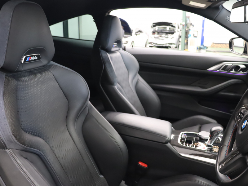 BMW Mシリーズ M4 ｺﾝﾍﾟﾃｨｼｮﾝ FR ｺﾝﾌｫｰﾄA&ﾊﾟｰｷﾝｸﾞｱｼｽﾄP ﾄﾞﾗｲﾋﾞﾝｸﾞｱｼｽﾄﾌﾟﾛﾌｪｯｼｮﾅﾙ　現行ﾓﾃﾞﾙ 黒革Mｼｰﾄ ﾍﾞﾝﾁﾚｰﾀｰ 10.25ｲﾝﾁ純正ﾅﾋﾞTV harman/Kardon 360ｶﾒﾗ ｶｰﾎﾞﾝｲﾝﾃﾘｱ Mﾌﾞﾚｰｷｼｽﾃﾑ  M専用ｴｱﾛ＆19ｲﾝﾁAW(ｽﾀｲﾘﾝｸﾞ825M)　2年保証