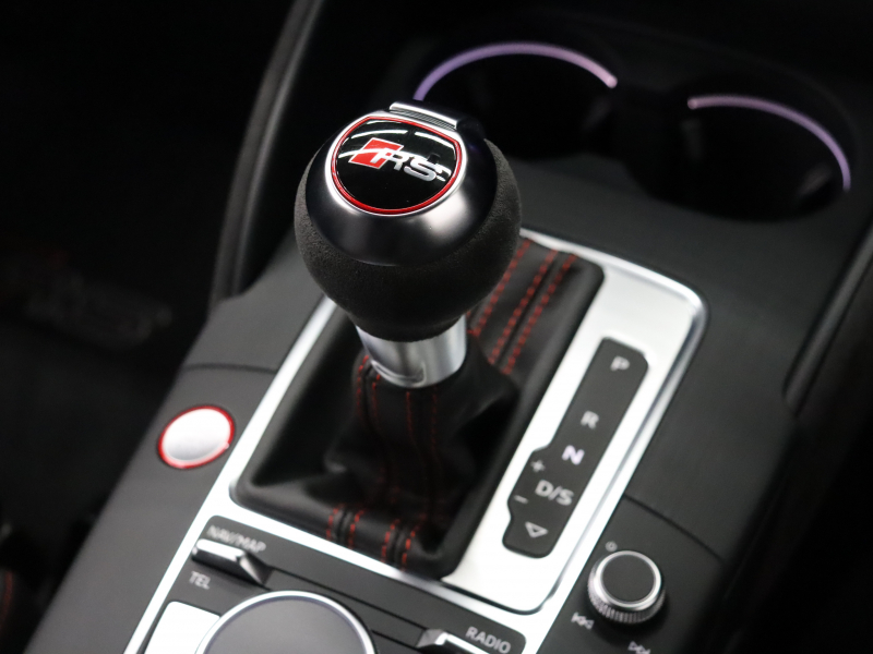 アウディ RS3 ｽﾎﾟｰﾂﾊﾞｯｸ RSﾃﾞｻﾞｲﾝPKG ｱﾙﾐﾆｳﾑｽﾀｲﾘﾝｸﾞP　ADVｷｰ Audiﾏｸﾞﾈﾃｨｯｸﾗｲﾄﾞ 黒革ｼｰﾄ MMIﾅﾋﾞTV Bang&Olufsen Bluetooth Bｶﾒﾗ ﾏﾄﾘｸｽLEDﾗｲﾄ ﾊﾞｰﾁｬﾙｺｸﾋﾟｯﾄ 19AW　2年保証付