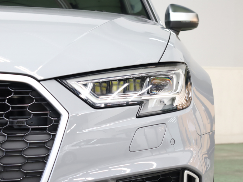 アウディ RS3 ｽﾎﾟｰﾂﾊﾞｯｸ RSﾃﾞｻﾞｲﾝPKG ｱﾙﾐﾆｳﾑｽﾀｲﾘﾝｸﾞP　ADVｷｰ Audiﾏｸﾞﾈﾃｨｯｸﾗｲﾄﾞ 黒革ｼｰﾄ MMIﾅﾋﾞTV Bang&Olufsen Bluetooth Bｶﾒﾗ ﾏﾄﾘｸｽLEDﾗｲﾄ ﾊﾞｰﾁｬﾙｺｸﾋﾟｯﾄ 19AW　2年保証付