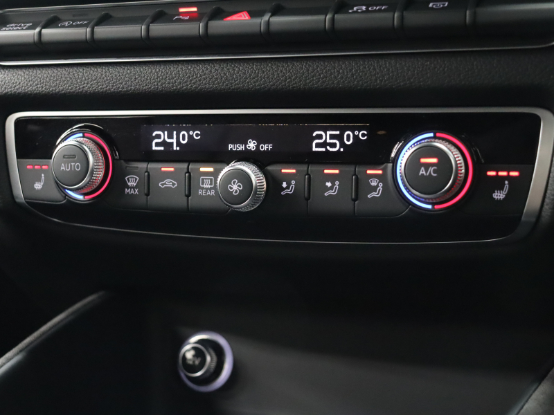 アウディ RS3 ｽﾎﾟｰﾂﾊﾞｯｸ RSﾃﾞｻﾞｲﾝPKG ｱﾙﾐﾆｳﾑｽﾀｲﾘﾝｸﾞP　ADVｷｰ Audiﾏｸﾞﾈﾃｨｯｸﾗｲﾄﾞ 黒革ｼｰﾄ MMIﾅﾋﾞTV Bang&Olufsen Bluetooth Bｶﾒﾗ ﾏﾄﾘｸｽLEDﾗｲﾄ ﾊﾞｰﾁｬﾙｺｸﾋﾟｯﾄ 19AW　2年保証付