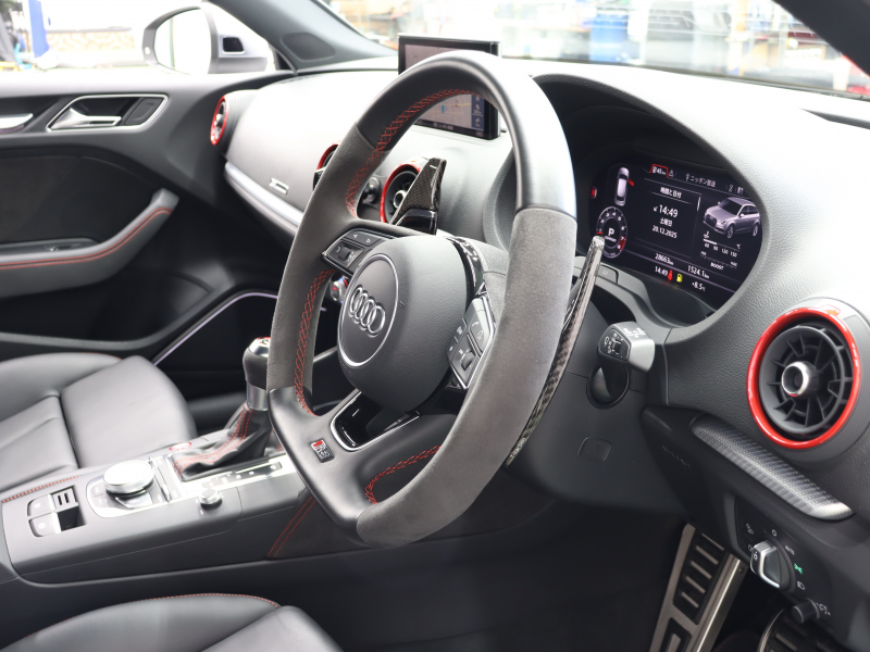 アウディ RS3 ｽﾎﾟｰﾂﾊﾞｯｸ RSﾃﾞｻﾞｲﾝPKG ｱﾙﾐﾆｳﾑｽﾀｲﾘﾝｸﾞP　ADVｷｰ Audiﾏｸﾞﾈﾃｨｯｸﾗｲﾄﾞ 黒革ｼｰﾄ MMIﾅﾋﾞTV Bang&Olufsen Bluetooth Bｶﾒﾗ ﾏﾄﾘｸｽLEDﾗｲﾄ ﾊﾞｰﾁｬﾙｺｸﾋﾟｯﾄ 19AW　2年保証付