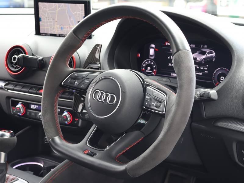 アウディ RS3 ｽﾎﾟｰﾂﾊﾞｯｸ RSﾃﾞｻﾞｲﾝPKG ｱﾙﾐﾆｳﾑｽﾀｲﾘﾝｸﾞP　ADVｷｰ Audiﾏｸﾞﾈﾃｨｯｸﾗｲﾄﾞ 黒革ｼｰﾄ MMIﾅﾋﾞTV Bang&Olufsen Bluetooth Bｶﾒﾗ ﾏﾄﾘｸｽLEDﾗｲﾄ ﾊﾞｰﾁｬﾙｺｸﾋﾟｯﾄ 19AW　2年保証付