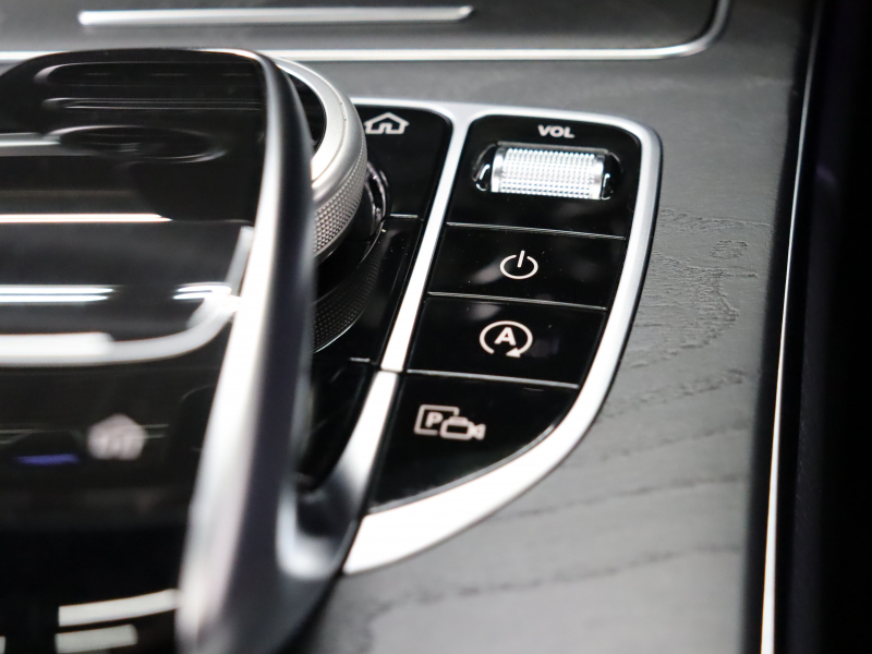 AMG Cクラス C43 4MATIC ｴｸｽｸﾙｰｼﾌﾞ&ﾚｰﾀﾞｰSP　後期 黒革 純正ﾅﾋﾞTV ﾌﾞﾙﾒｽﾀｰS HUD Bｶﾒﾗ 自動ﾄﾗﾝｸ&ﾌｯﾄﾄﾗﾝｸｵｰﾌﾟﾅｰ LEDﾍｯﾄﾞﾗｲﾄ AMGｴｱﾛ&19AW AMGｴｸﾞｿﾞｰｽﾄ　2年保証