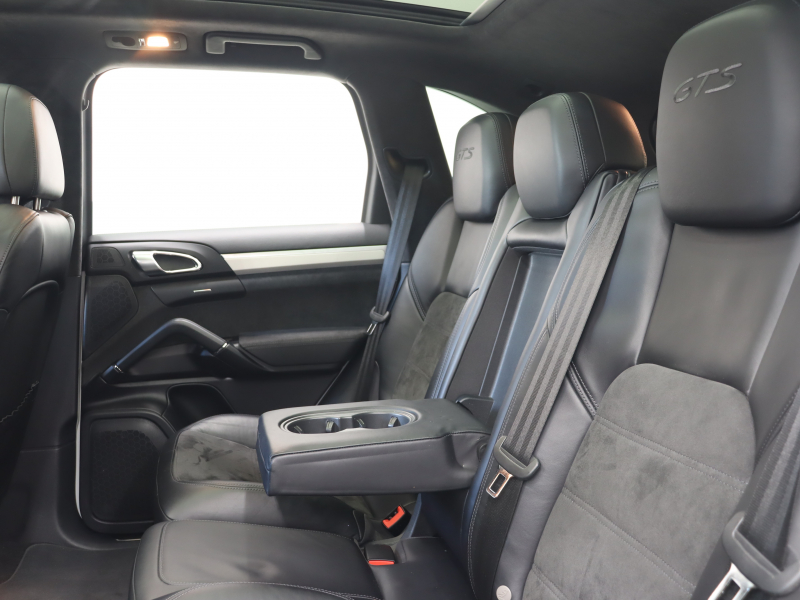 ポルシェ カイエン GTS　ｴﾝﾄﾘｰﾄﾞﾗｲﾌﾞ ﾌﾞﾗｯｸﾊｰﾌﾚｻﾞｰ ﾋｰﾀｰ ﾊﾟﾉﾗﾏSR 純正ﾅﾋﾞ TV Bｶﾒﾗ ｷｾﾉﾝﾗｲﾄ 自動Rｹﾞｰﾄﾞ ｱﾙｶﾝﾀｰﾗﾙｰﾌﾗｲﾅｰ ｽﾎﾟｰﾂｴｸﾞｿﾞｰｽﾄ Sportﾓｰﾄﾞ ﾚｯﾄﾞｷｬﾘﾊﾟｰ 純正RSﾃﾞｻﾞｲﾝ20ｲﾝﾁAW　2年保証