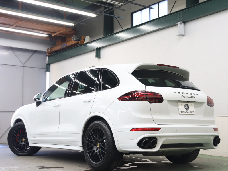 ポルシェ カイエン GTS　ｴﾝﾄﾘｰﾄﾞﾗｲﾌﾞ ﾌﾞﾗｯｸﾊｰﾌﾚｻﾞｰ ﾋｰﾀｰ ﾊﾟﾉﾗﾏSR 純正ﾅﾋﾞ TV Bｶﾒﾗ ｷｾﾉﾝﾗｲﾄ 自動Rｹﾞｰﾄﾞ ｱﾙｶﾝﾀｰﾗﾙｰﾌﾗｲﾅｰ ｽﾎﾟｰﾂｴｸﾞｿﾞｰｽﾄ Sportﾓｰﾄﾞ ﾚｯﾄﾞｷｬﾘﾊﾟｰ 純正RSﾃﾞｻﾞｲﾝ20ｲﾝﾁAW　2年保証