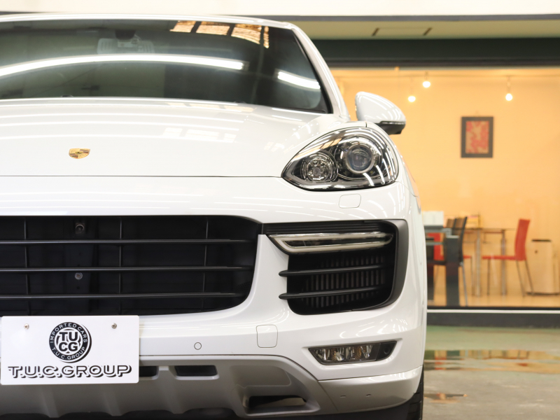 ポルシェ カイエン GTS　ｴﾝﾄﾘｰﾄﾞﾗｲﾌﾞ ﾌﾞﾗｯｸﾊｰﾌﾚｻﾞｰ ﾋｰﾀｰ ﾊﾟﾉﾗﾏSR 純正ﾅﾋﾞ TV Bｶﾒﾗ ｷｾﾉﾝﾗｲﾄ 自動Rｹﾞｰﾄﾞ ｱﾙｶﾝﾀｰﾗﾙｰﾌﾗｲﾅｰ ｽﾎﾟｰﾂｴｸﾞｿﾞｰｽﾄ Sportﾓｰﾄﾞ ﾚｯﾄﾞｷｬﾘﾊﾟｰ 純正RSﾃﾞｻﾞｲﾝ20ｲﾝﾁAW　2年保証