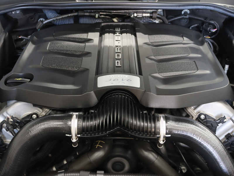 ポルシェ カイエン GTS　ｴﾝﾄﾘｰﾄﾞﾗｲﾌﾞ ﾌﾞﾗｯｸﾊｰﾌﾚｻﾞｰ ﾋｰﾀｰ ﾊﾟﾉﾗﾏSR 純正ﾅﾋﾞ TV Bｶﾒﾗ ｷｾﾉﾝﾗｲﾄ 自動Rｹﾞｰﾄﾞ ｱﾙｶﾝﾀｰﾗﾙｰﾌﾗｲﾅｰ ｽﾎﾟｰﾂｴｸﾞｿﾞｰｽﾄ Sportﾓｰﾄﾞ ﾚｯﾄﾞｷｬﾘﾊﾟｰ 純正RSﾃﾞｻﾞｲﾝ20ｲﾝﾁAW　2年保証