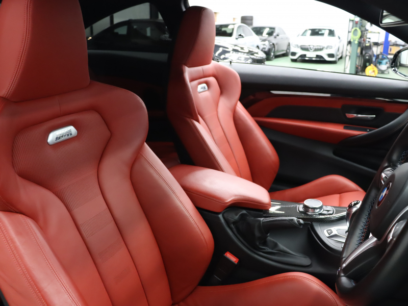BMW Mシリーズ M4 ｸｰﾍﾟ MDCT　Mｻｽﾍﾟﾝｼｮﾝ ｺﾝﾌｫｰﾄA ｲﾝﾃﾘｼﾞｪﾝﾄS 赤革 ﾅﾋﾞTV Bluetooth Bｶﾒﾗ HUD LEDﾍｯﾄﾞﾗｲﾄ ｶｰﾎﾞﾝﾙｰﾌ ｶｰﾎﾞﾝｲﾝﾃﾘｱ Mｽﾎﾟｰﾂｽﾃｱﾘﾝｸﾞ Mﾌﾞﾙｰｷｬﾘﾊﾟｰ Mｴｱﾛ&19AW(ｽﾀｲﾘﾝｸﾞ437M)　2年保証付