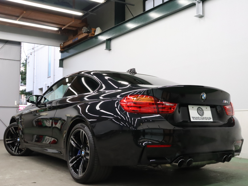 BMW Mシリーズ M4 ｸｰﾍﾟ MDCT　Mｻｽﾍﾟﾝｼｮﾝ ｺﾝﾌｫｰﾄA ｲﾝﾃﾘｼﾞｪﾝﾄS 赤革 ﾅﾋﾞTV Bluetooth Bｶﾒﾗ HUD LEDﾍｯﾄﾞﾗｲﾄ ｶｰﾎﾞﾝﾙｰﾌ ｶｰﾎﾞﾝｲﾝﾃﾘｱ Mｽﾎﾟｰﾂｽﾃｱﾘﾝｸﾞ Mﾌﾞﾙｰｷｬﾘﾊﾟｰ Mｴｱﾛ&19AW(ｽﾀｲﾘﾝｸﾞ437M)　2年保証付