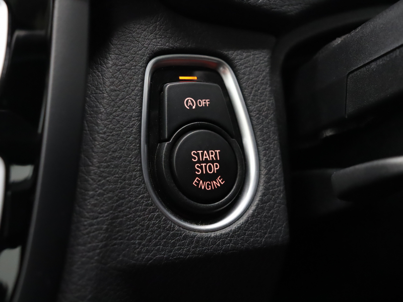 BMW Mシリーズ M4 ｸｰﾍﾟ MDCT　Mｻｽﾍﾟﾝｼｮﾝ ｺﾝﾌｫｰﾄA ｲﾝﾃﾘｼﾞｪﾝﾄS 赤革 ﾅﾋﾞTV Bluetooth Bｶﾒﾗ HUD LEDﾍｯﾄﾞﾗｲﾄ ｶｰﾎﾞﾝﾙｰﾌ ｶｰﾎﾞﾝｲﾝﾃﾘｱ Mｽﾎﾟｰﾂｽﾃｱﾘﾝｸﾞ Mﾌﾞﾙｰｷｬﾘﾊﾟｰ Mｴｱﾛ&19AW(ｽﾀｲﾘﾝｸﾞ437M)　2年保証付