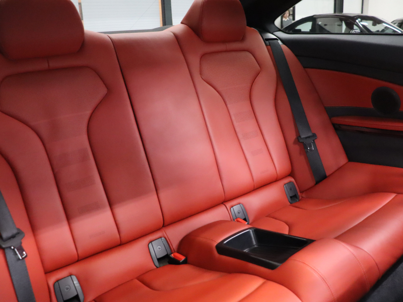 BMW Mシリーズ M4 ｸｰﾍﾟ MDCT　Mｻｽﾍﾟﾝｼｮﾝ ｺﾝﾌｫｰﾄA ｲﾝﾃﾘｼﾞｪﾝﾄS 赤革 ﾅﾋﾞTV Bluetooth Bｶﾒﾗ HUD LEDﾍｯﾄﾞﾗｲﾄ ｶｰﾎﾞﾝﾙｰﾌ ｶｰﾎﾞﾝｲﾝﾃﾘｱ Mｽﾎﾟｰﾂｽﾃｱﾘﾝｸﾞ Mﾌﾞﾙｰｷｬﾘﾊﾟｰ Mｴｱﾛ&19AW(ｽﾀｲﾘﾝｸﾞ437M)　2年保証付