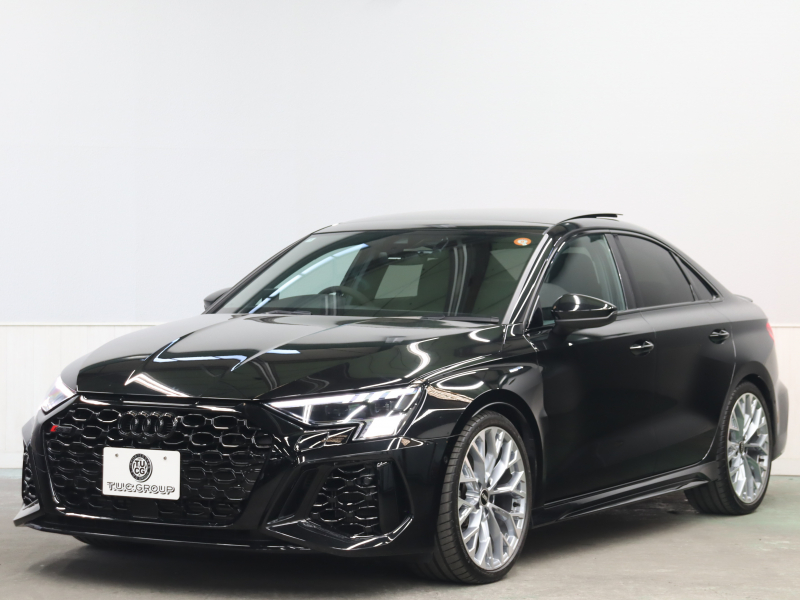 アウディ RS3 ﾍﾞｰｽｸﾞﾚｰﾄﾞ RSﾃﾞｻﾞｲﾝPKGﾚｯﾄﾞ ﾌﾞﾗｯｸｽﾀｲﾘﾝｸﾞPKG　黒革ｼｰﾄ ﾊﾟﾉﾗﾏSR MMIﾅﾋﾞTV Bang&Olufsen Bluetooth Bｶﾒﾗ ﾏﾄﾘｸｽLEDﾗｲﾄ ﾊﾞｰﾁｬﾙｺｸﾋﾟｯﾄ 純正19ｲﾝﾁAW　2年保証