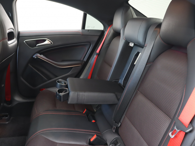 AMG CLAクラス CLA45 4MATIC ﾚｰﾀﾞｰSP　黒革 ｼｰﾄﾋｰﾀｰ 純正HDDﾅﾋﾞTV Bluetooth Carplay Bｶﾒﾗ LEDﾍｯﾄﾞﾗｲﾄ AMGｻｽﾍﾟﾝｼｮﾝ AMG強化ﾌﾞﾚｰｷ AMGｴｱﾛ&AMG18AW　2年保証