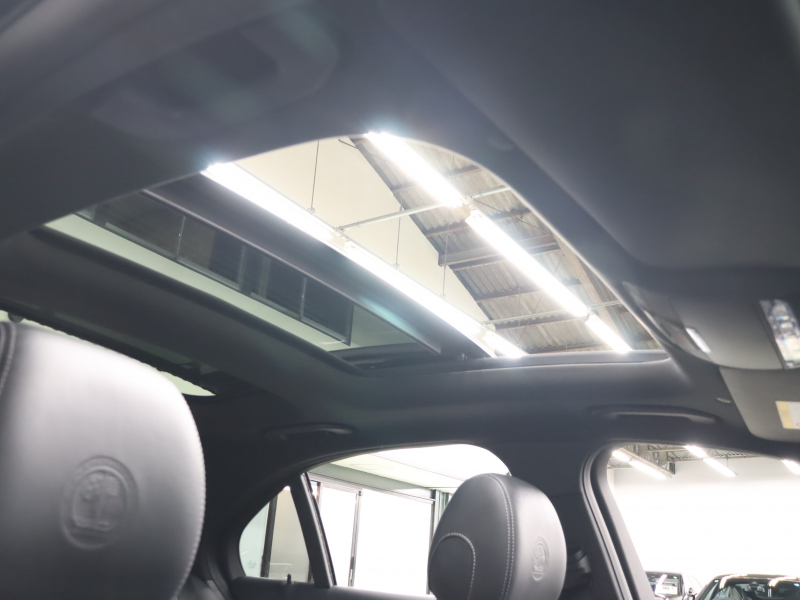 AMG Cクラス C63s ﾚｰﾀﾞｰ&ｺﾝﾌｫP　後期 黒革 ｼｰﾄﾋｰﾀｰ 純正ﾅﾋﾞTV Carplay Bｶﾒﾗ Brumester LED 自動Rｹﾞｰﾄ AMGｽﾀｲﾘﾝｸﾞPKG AMGﾄﾞﾗｲﾊﾞｰｽPKG AMGﾊﾟﾌｫｰﾏﾝｽｴｸﾞｿﾞｰｽﾄ AMG強化ﾌﾞﾚｰｷ AMG19ｲﾝﾁAW(ﾏｯﾄﾌﾞﾗｯｸ)　2年保証