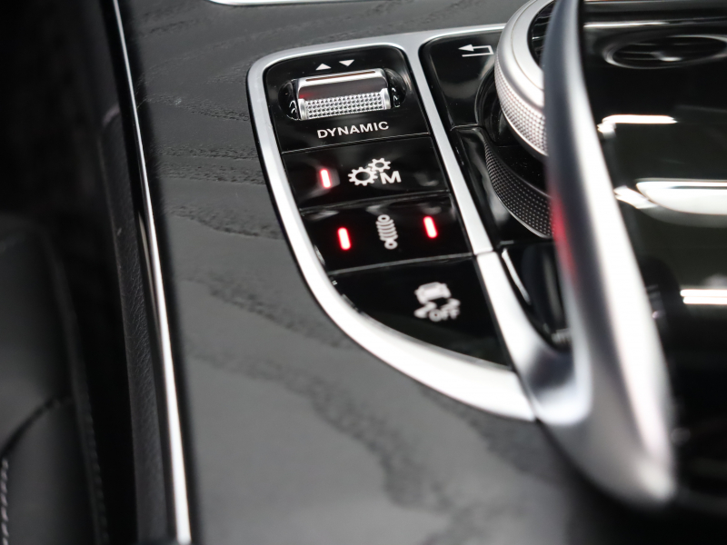 AMG Cクラス C63s ﾚｰﾀﾞｰ&ｺﾝﾌｫP　後期 黒革 ｼｰﾄﾋｰﾀｰ 純正ﾅﾋﾞTV Carplay Bｶﾒﾗ Brumester LED 自動Rｹﾞｰﾄ AMGｽﾀｲﾘﾝｸﾞPKG AMGﾄﾞﾗｲﾊﾞｰｽPKG AMGﾊﾟﾌｫｰﾏﾝｽｴｸﾞｿﾞｰｽﾄ AMG強化ﾌﾞﾚｰｷ AMG19ｲﾝﾁAW(ﾏｯﾄﾌﾞﾗｯｸ)　2年保証