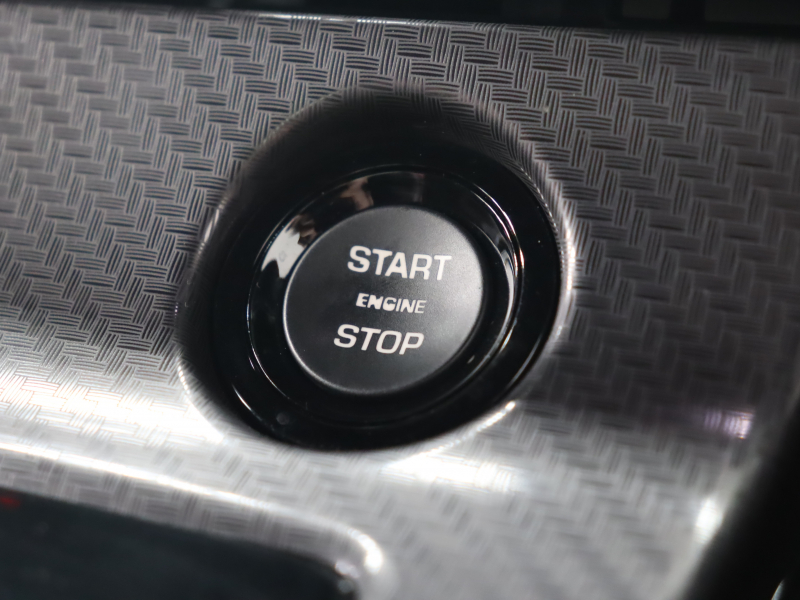 ジャガー Fタイプ Rｸｰﾍﾟ　赤/黒革 ﾊﾟﾌｫｰﾏﾝｽｼｰﾄ ｼｰﾄﾋｰﾀｰ 純正ﾅﾋﾞ ﾊﾞｯｸｶﾒﾗ ｸﾙｺﾝ MERIDIANｻｳﾝﾄﾞ 自動Rｹﾞｰﾄ ｽﾃｱﾘﾝｸﾞﾋｰﾀｰ ｶｰﾎﾞﾝｾﾝﾀｰｺﾝｿｰﾙ 可変ﾊﾞﾙﾌﾞ 可変ｳｨﾝｸﾞ ﾊﾟﾌｫｰﾏﾝｽｴｸﾞｿﾞｰｽﾄ 純正20ｲﾝﾁAW　2年保証