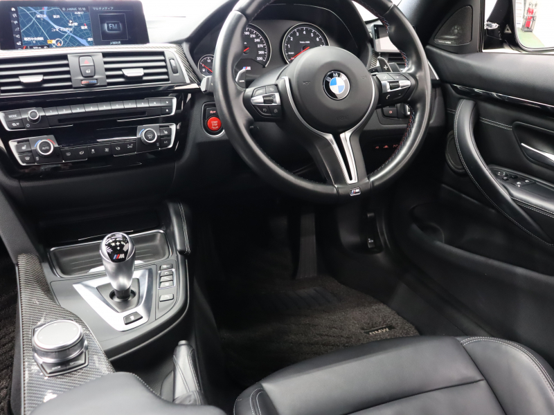 BMW Mシリーズ M4 ｸｰﾍﾟ MDCT　後期LCI ｺﾝﾌｫｰﾄA ｲﾝﾃﾘｼﾞｪﾝﾄS ﾄﾞﾗｲﾋﾞﾝｸﾞA 黒革 ﾅﾋﾞTV Bｶﾒﾗ Bluetooth HUD LEDﾍｯﾄﾞﾗｲﾄ KW車高調 ｶｰﾎﾞﾝﾙｰﾌ ｶｰﾎﾞﾝｲﾝﾃﾘｱ Mﾌﾞﾙｰｷｬﾘﾊﾟｰ Mｽﾎﾟｰﾂﾚｻﾞｰｽﾃｱﾘﾝｸﾞ Mｴｱﾛ&19AW(ｽﾀｲﾘﾝｸﾞ437M)　2年保証