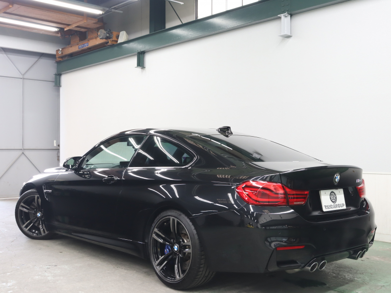 BMW Mシリーズ M4 ｸｰﾍﾟ MDCT　後期LCI ｺﾝﾌｫｰﾄA ｲﾝﾃﾘｼﾞｪﾝﾄS ﾄﾞﾗｲﾋﾞﾝｸﾞA 黒革 ﾅﾋﾞTV Bｶﾒﾗ Bluetooth HUD LEDﾍｯﾄﾞﾗｲﾄ KW車高調 ｶｰﾎﾞﾝﾙｰﾌ ｶｰﾎﾞﾝｲﾝﾃﾘｱ Mﾌﾞﾙｰｷｬﾘﾊﾟｰ Mｽﾎﾟｰﾂﾚｻﾞｰｽﾃｱﾘﾝｸﾞ Mｴｱﾛ&19AW(ｽﾀｲﾘﾝｸﾞ437M)　2年保証