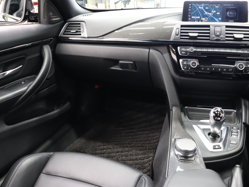 BMW Mシリーズ M4 ｸｰﾍﾟ MDCT　後期LCI ｺﾝﾌｫｰﾄA ｲﾝﾃﾘｼﾞｪﾝﾄS ﾄﾞﾗｲﾋﾞﾝｸﾞA 黒革 ﾅﾋﾞTV Bｶﾒﾗ Bluetooth HUD LEDﾍｯﾄﾞﾗｲﾄ KW車高調 ｶｰﾎﾞﾝﾙｰﾌ ｶｰﾎﾞﾝｲﾝﾃﾘｱ Mﾌﾞﾙｰｷｬﾘﾊﾟｰ Mｽﾎﾟｰﾂﾚｻﾞｰｽﾃｱﾘﾝｸﾞ Mｴｱﾛ&19AW(ｽﾀｲﾘﾝｸﾞ437M)　2年保証
