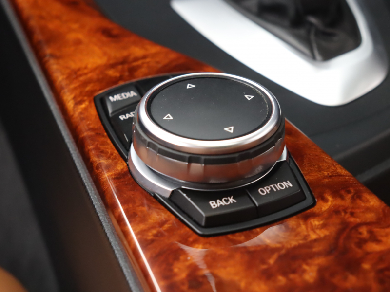 アルピナ B3 B3 ﾋﾞﾀｰﾎﾞﾂｰﾘﾝｸﾞ　茶革 ﾋｰﾀｰ ﾊﾟﾉﾗﾏSR ﾅﾋﾞTV Bｶﾒﾗ Bluetooth ｸﾙｰｽﾞｺﾝﾄﾛｰﾙ LEDﾍｯﾄﾞﾗｲﾄ 自動Rｹﾞｰﾄ&ﾊﾝｽﾞﾌﾘｰA ｺﾞｰﾙﾄﾞﾃﾞｺﾗｲﾝ AKRAPOVIC製ﾏﾌﾗｰ ALPINAﾌﾞﾙｰｷｬﾘﾊﾟｰ 専用ｴｱﾛ&20ｲﾝﾁAW　2年保証