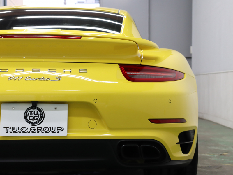 ポルシェ 911(Type991.1) ﾀｰﾎﾞS ｽﾎﾟｰﾂｸﾛﾉ&ｶｰﾎﾞﾝｲﾝﾃﾘｱPKG　正規D車 ﾂｰﾄｰﾝﾚｻﾞｰｲﾝﾃﾘｱ PCCB 赤革 18wayｱﾀﾞﾌﾟﾃｨﾌﾞｽﾎﾟｰﾂｼｰﾄ ﾅﾋﾞTV BOSEｻｳﾝﾄﾞ Bｶﾒﾗ PDLS付LEDﾗｲﾄ 20AW