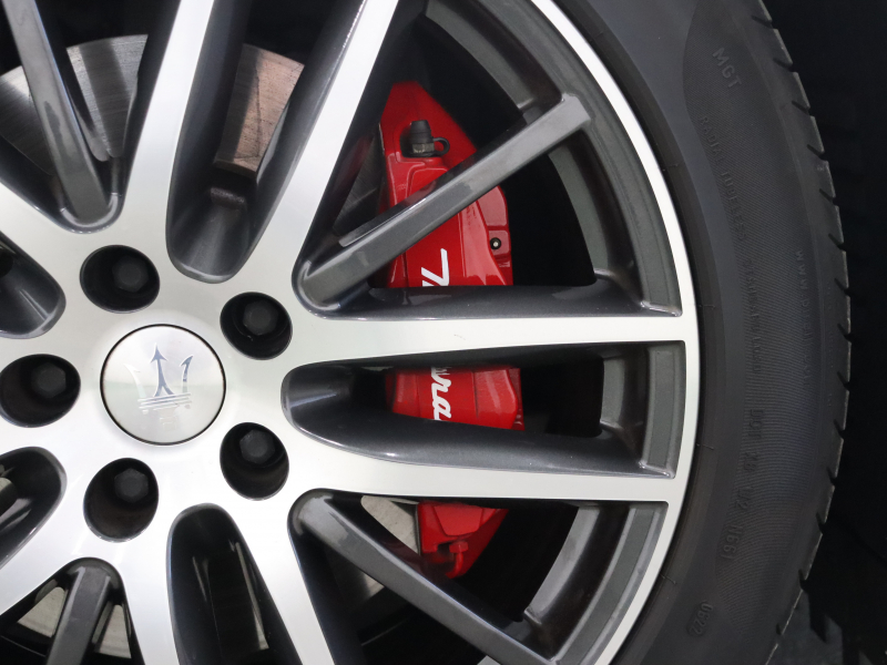 マセラティ ギブリ 3.0 ｱｼｽﾀﾝｽP　中期ﾓﾃﾞﾙ ACC BSM ｱｸﾃｨﾌﾞﾌﾞﾚｰｷ 茶革 8.4ｲﾝﾁMTC+ ﾅﾋﾞ ﾌﾙｾｸﾞ Carplay 360ｶﾒﾗ 19ｲﾝﾁﾌﾟﾛﾃｵAW ﾗﾃﾞｨｶｳｯﾄﾞｲﾝﾃﾘｱ HID　2年保証付