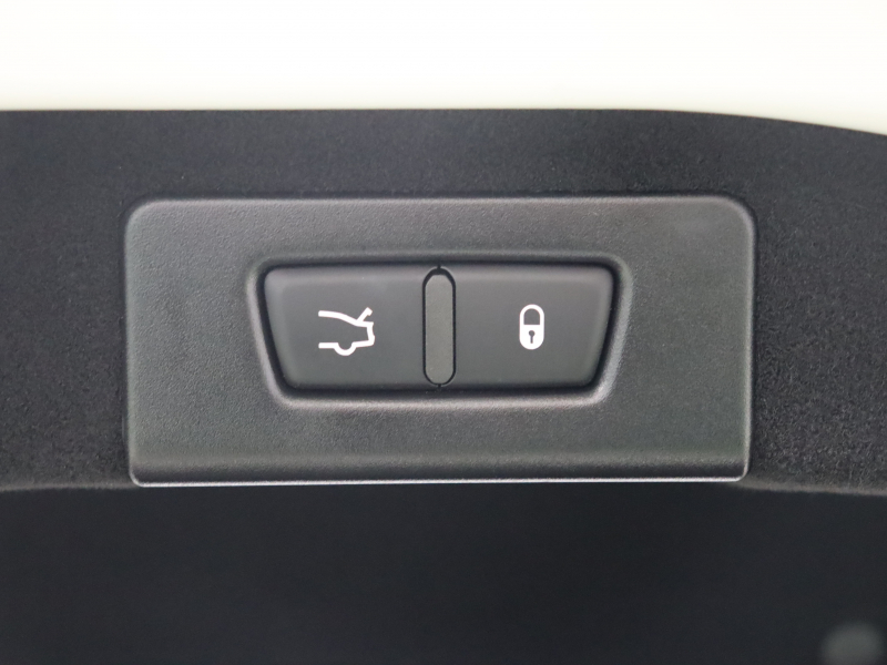 マセラティ ギブリ 3.0 ｱｼｽﾀﾝｽP　中期ﾓﾃﾞﾙ ACC BSM ｱｸﾃｨﾌﾞﾌﾞﾚｰｷ 茶革 8.4ｲﾝﾁMTC+ ﾅﾋﾞ ﾌﾙｾｸﾞ Carplay 360ｶﾒﾗ 19ｲﾝﾁﾌﾟﾛﾃｵAW ﾗﾃﾞｨｶｳｯﾄﾞｲﾝﾃﾘｱ HID　2年保証付