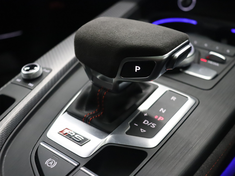 アウディ RS4 ﾍﾞｰｽｸﾞﾚｰﾄﾞ RSﾃﾞｻﾞｲﾝPKG ｶｰﾎﾞﾝｽﾀｲﾘﾝｸﾞPKG 　ADVｷｰ 黒革 ﾊﾟﾉﾗﾏSR ﾋｰﾀｰ RSｽﾎﾟｰﾂｴｷｿﾞｰｽﾄ 360ｶﾒﾗ ﾏﾄﾘｸｽLEDﾗｲﾄ MMIﾅﾋﾞTV Bang&Olufsen Bluetooth ﾊﾞｰﾁｬﾙｺｸﾋﾟｯﾄ 純正20AW　2年保証