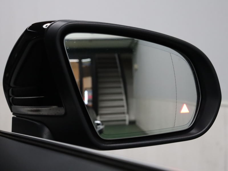 AMG Cクラス C43 4MATIC ｶﾌﾞﾘｵﾚ ﾚｰﾀﾞｰSP　赤革 ｴｱｽｶｰﾌ 赤幌 純正ﾅﾋﾞTV ﾌﾞﾙﾒｽﾀｰS Bｶﾒﾗ LEDﾍｯﾄﾞﾗｲﾄ AMGｻｽﾍﾟﾝｼｮﾝ AMGｴｸﾞｿﾞｰｽﾄ AMGｽﾎﾟｰﾂｽﾃｱﾘﾝｸﾞ AMG強化ﾌﾞﾚｰｷ AMGｽﾀｲﾘﾝｸﾞﾊﾟｯｹｰｼﾞ AMG19ｲﾝﾁAW(ﾌﾞﾗｯｸ)　2年保証付