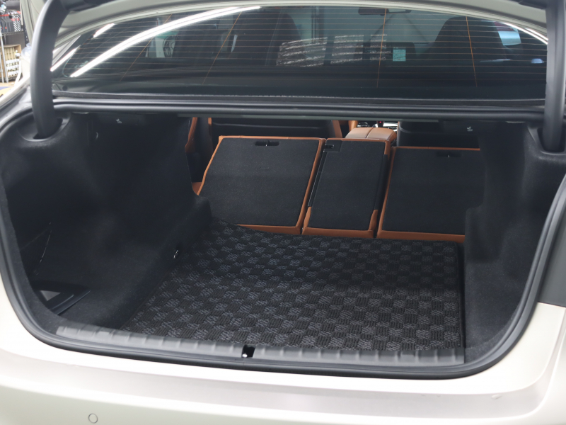 BMW Mシリーズ M5　有償色 茶革 ﾌﾙﾚｻﾞｰﾒﾘﾉｲﾝﾃﾘｱ ﾍﾞﾝﾁﾚｰﾀｰ ｱﾙｶﾝﾀﾗﾙｰﾌ 純正ﾅﾋﾞ TV Bowers&wilkinsﾀﾞｲﾔﾓﾝﾄﾞｻｳﾝﾄﾞ 360ｶﾒﾗ HUD ｿﾌﾄｸﾛｰｽﾞﾄﾞｱ 自動Rｹﾞｰﾄ&ﾊﾝｽﾞﾌﾘｰA ｱﾀﾞﾌﾟﾃｨﾌﾞMﾃﾞｨﾌｧﾚﾝｼｬﾙ Mｴｱﾛ&20ｲﾝﾁAW(706M)　2年保証