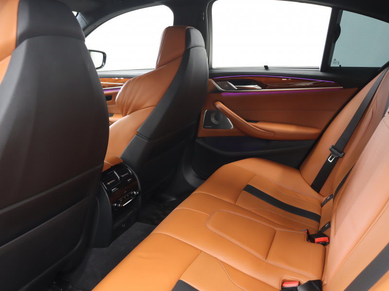 BMW Mシリーズ M5　有償色 茶革 ﾌﾙﾚｻﾞｰﾒﾘﾉｲﾝﾃﾘｱ ﾍﾞﾝﾁﾚｰﾀｰ ｱﾙｶﾝﾀﾗﾙｰﾌ 純正ﾅﾋﾞ TV Bowers&wilkinsﾀﾞｲﾔﾓﾝﾄﾞｻｳﾝﾄﾞ 360ｶﾒﾗ HUD ｿﾌﾄｸﾛｰｽﾞﾄﾞｱ 自動Rｹﾞｰﾄ&ﾊﾝｽﾞﾌﾘｰA ｱﾀﾞﾌﾟﾃｨﾌﾞMﾃﾞｨﾌｧﾚﾝｼｬﾙ Mｴｱﾛ&20ｲﾝﾁAW(706M)　2年保証