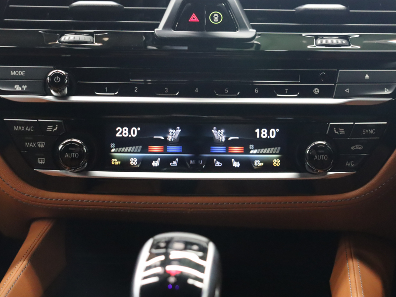 BMW Mシリーズ M5　有償色 茶革 ﾌﾙﾚｻﾞｰﾒﾘﾉｲﾝﾃﾘｱ ﾍﾞﾝﾁﾚｰﾀｰ ｱﾙｶﾝﾀﾗﾙｰﾌ 純正ﾅﾋﾞ TV Bowers&wilkinsﾀﾞｲﾔﾓﾝﾄﾞｻｳﾝﾄﾞ 360ｶﾒﾗ HUD ｿﾌﾄｸﾛｰｽﾞﾄﾞｱ 自動Rｹﾞｰﾄ&ﾊﾝｽﾞﾌﾘｰA ｱﾀﾞﾌﾟﾃｨﾌﾞMﾃﾞｨﾌｧﾚﾝｼｬﾙ Mｴｱﾛ&20ｲﾝﾁAW(706M)　2年保証