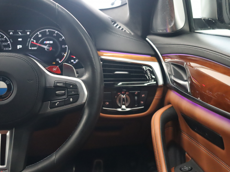 BMW Mシリーズ M5　有償色 茶革 ﾌﾙﾚｻﾞｰﾒﾘﾉｲﾝﾃﾘｱ ﾍﾞﾝﾁﾚｰﾀｰ ｱﾙｶﾝﾀﾗﾙｰﾌ 純正ﾅﾋﾞ TV Bowers&wilkinsﾀﾞｲﾔﾓﾝﾄﾞｻｳﾝﾄﾞ 360ｶﾒﾗ HUD ｿﾌﾄｸﾛｰｽﾞﾄﾞｱ 自動Rｹﾞｰﾄ&ﾊﾝｽﾞﾌﾘｰA ｱﾀﾞﾌﾟﾃｨﾌﾞMﾃﾞｨﾌｧﾚﾝｼｬﾙ Mｴｱﾛ&20ｲﾝﾁAW(706M)　2年保証