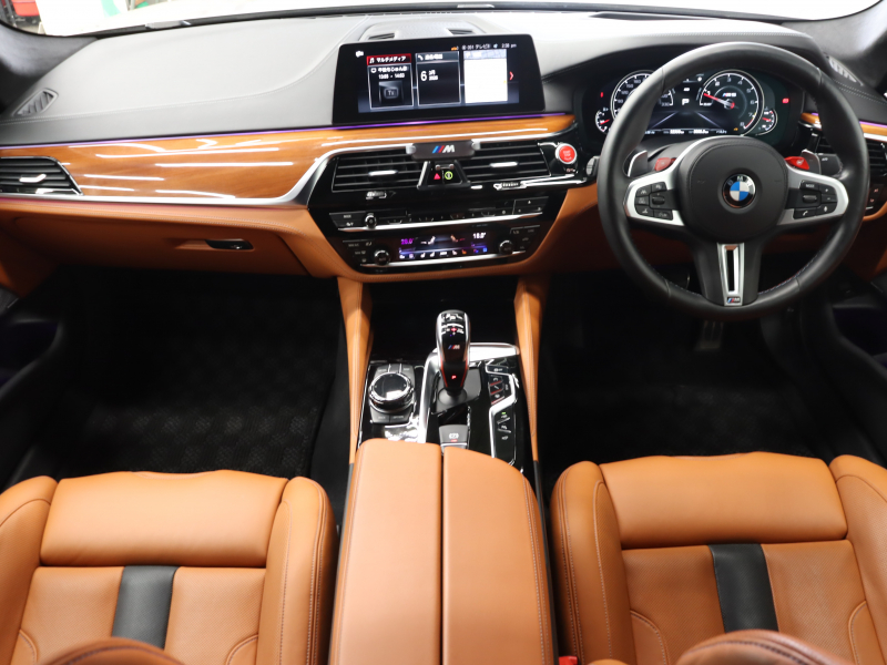 BMW Mシリーズ M5　有償色 茶革 ﾌﾙﾚｻﾞｰﾒﾘﾉｲﾝﾃﾘｱ ﾍﾞﾝﾁﾚｰﾀｰ ｱﾙｶﾝﾀﾗﾙｰﾌ 純正ﾅﾋﾞ TV Bowers&wilkinsﾀﾞｲﾔﾓﾝﾄﾞｻｳﾝﾄﾞ 360ｶﾒﾗ HUD ｿﾌﾄｸﾛｰｽﾞﾄﾞｱ 自動Rｹﾞｰﾄ&ﾊﾝｽﾞﾌﾘｰA ｱﾀﾞﾌﾟﾃｨﾌﾞMﾃﾞｨﾌｧﾚﾝｼｬﾙ Mｴｱﾛ&20ｲﾝﾁAW(706M)　2年保証