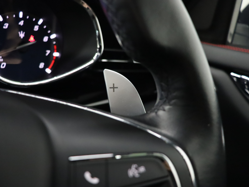 マセラティ クアトロポルテ ﾍﾞｰｽｸﾞﾚｰﾄﾞ ﾄﾞﾗｲﾊﾞｰｽﾞｱｼｽﾀﾝｽPKG　中期 黒革ｽﾎﾟｰﾂｼｰﾄ ﾍﾞﾝﾁﾚｰﾀｰ ﾋｰﾀｰ ｻﾝﾙｰﾌ ﾅﾋﾞTV 360ｶﾒﾗ harman/kardon ACC ﾄﾗｲﾃﾞﾝﾄｽﾃｯﾁ 自動Rｹﾞｰﾄ&ﾊﾝｽﾞﾌﾘｰA ｽｶｲﾌｯｸｻｽﾍﾟﾝｼｮﾝ ﾚｯﾄﾞｷｬﾘﾊﾟｰ 純正21ｲﾝﾁAW(ｳﾗｰﾉ) 　2年保証