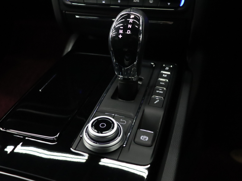 マセラティ クアトロポルテ ﾍﾞｰｽｸﾞﾚｰﾄﾞ ﾄﾞﾗｲﾊﾞｰｽﾞｱｼｽﾀﾝｽPKG　中期 黒革ｽﾎﾟｰﾂｼｰﾄ ﾍﾞﾝﾁﾚｰﾀｰ ﾋｰﾀｰ ｻﾝﾙｰﾌ ﾅﾋﾞTV 360ｶﾒﾗ harman/kardon ACC ﾄﾗｲﾃﾞﾝﾄｽﾃｯﾁ 自動Rｹﾞｰﾄ&ﾊﾝｽﾞﾌﾘｰA ｽｶｲﾌｯｸｻｽﾍﾟﾝｼｮﾝ ﾚｯﾄﾞｷｬﾘﾊﾟｰ 純正21ｲﾝﾁAW(ｳﾗｰﾉ) 　2年保証