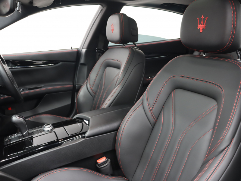 マセラティ クアトロポルテ ﾍﾞｰｽｸﾞﾚｰﾄﾞ ﾄﾞﾗｲﾊﾞｰｽﾞｱｼｽﾀﾝｽPKG　中期 黒革ｽﾎﾟｰﾂｼｰﾄ ﾍﾞﾝﾁﾚｰﾀｰ ﾋｰﾀｰ ｻﾝﾙｰﾌ ﾅﾋﾞTV 360ｶﾒﾗ harman/kardon ACC ﾄﾗｲﾃﾞﾝﾄｽﾃｯﾁ 自動Rｹﾞｰﾄ&ﾊﾝｽﾞﾌﾘｰA ｽｶｲﾌｯｸｻｽﾍﾟﾝｼｮﾝ ﾚｯﾄﾞｷｬﾘﾊﾟｰ 純正21ｲﾝﾁAW(ｳﾗｰﾉ) 　2年保証