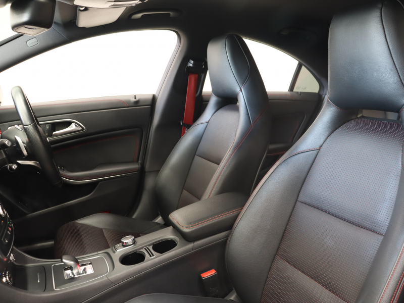 AMG CLAクラス CLA45 4MATIC ﾚｰﾀﾞｰSP　黒革 ｼｰﾄﾋｰﾀｰ 純正HDDﾅﾋﾞTV Bluetooth Carplay Bｶﾒﾗ LEDﾗｲﾄ ﾌﾟｯｼｭｽﾀｰﾄ AMGｻｽﾍﾟﾝｼｮﾝ AMG強化ﾌﾞﾚｰｷ AMGｴｱﾛ&AMG18ｲﾝﾁAW　2年保証付