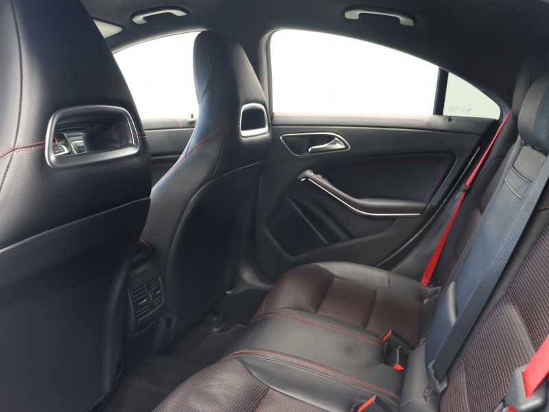 AMG CLAクラス CLA45 4MATIC ﾚｰﾀﾞｰSP　黒革 ｼｰﾄﾋｰﾀｰ 純正HDDﾅﾋﾞTV Bluetooth Carplay Bｶﾒﾗ LEDﾗｲﾄ ﾌﾟｯｼｭｽﾀｰﾄ AMGｻｽﾍﾟﾝｼｮﾝ AMG強化ﾌﾞﾚｰｷ AMGｴｱﾛ&AMG18ｲﾝﾁAW　2年保証付