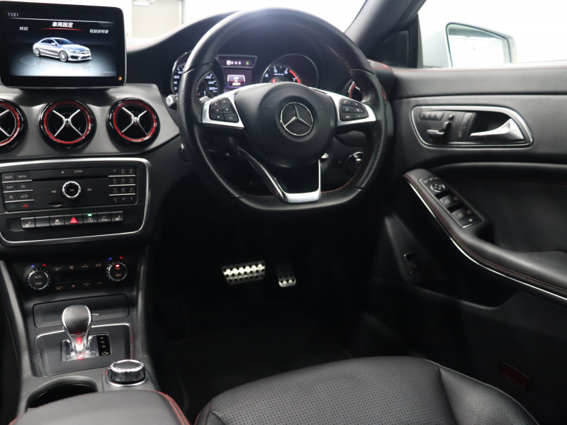 AMG CLAクラス CLA45 4MATIC ﾚｰﾀﾞｰSP　黒革 ｼｰﾄﾋｰﾀｰ 純正HDDﾅﾋﾞTV Bluetooth Carplay Bｶﾒﾗ LEDﾗｲﾄ ﾌﾟｯｼｭｽﾀｰﾄ AMGｻｽﾍﾟﾝｼｮﾝ AMG強化ﾌﾞﾚｰｷ AMGｴｱﾛ&AMG18ｲﾝﾁAW　2年保証付