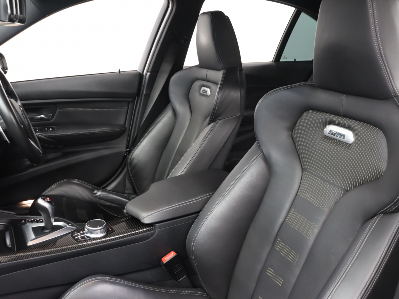 BMW Mシリーズ M3 MDCT　Mｻｽﾍﾟﾝｼｮﾝ ｺﾝﾌｫｰﾄA ｲﾝﾃﾘｼﾞｪﾝﾄS 黒革 ﾅﾋﾞTV Bluetooth Bｶﾒﾗ HUD LEDﾍｯﾄﾞﾗｲﾄ ｶｰﾎﾞﾝﾙｰﾌ ｶｰﾎﾞﾝｲﾝﾃﾘｱ Mｽﾎﾟｰﾂｽﾃｱﾘﾝｸﾞ Mｽﾎﾟｰﾂｴｷｿﾞｰｽﾄｼｽﾃﾑ Mﾌﾞﾙｰｷｬﾘﾊﾟｰ Mｴｱﾛ&19AW(ｽﾀｲﾘﾝｸﾞ437M)　2年保証付