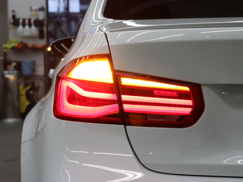 BMW Mシリーズ M3 MDCT　Mｻｽﾍﾟﾝｼｮﾝ ｺﾝﾌｫｰﾄA ｲﾝﾃﾘｼﾞｪﾝﾄS 黒革 ﾅﾋﾞTV Bluetooth Bｶﾒﾗ HUD LEDﾍｯﾄﾞﾗｲﾄ ｶｰﾎﾞﾝﾙｰﾌ ｶｰﾎﾞﾝｲﾝﾃﾘｱ Mｽﾎﾟｰﾂｽﾃｱﾘﾝｸﾞ Mｽﾎﾟｰﾂｴｷｿﾞｰｽﾄｼｽﾃﾑ Mﾌﾞﾙｰｷｬﾘﾊﾟｰ Mｴｱﾛ&19AW(ｽﾀｲﾘﾝｸﾞ437M)　2年保証付