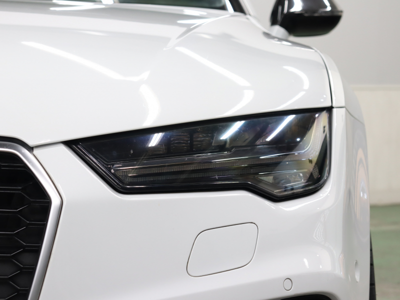 アウディ RS7 ｽﾎﾟｰﾂﾊﾞｯｸ ﾌﾞﾗｯｸｽﾀｲﾘﾝｸﾞPKG　後期ﾓﾃﾞﾙ  黒革 ｽﾎﾟｰﾂｼｰﾄ ｻﾝﾙｰﾌ ｱﾙｶﾝﾀﾗﾙｰﾌ MMIﾅﾋﾞ TV BOSEｻｳﾝﾄﾞ Bｶﾒﾗ Carplay ﾏﾄﾘｸｽLEDﾍｯﾄﾞﾗｲﾄ ｶｰﾎﾞﾝｲﾝﾃﾘｱ&ﾐﾗｰ ﾚｯﾄﾞｷｬﾘﾊﾟｰ RSｽﾎﾟｰﾂｴｷｿﾞｰｽﾄ 純正21ｲﾝﾁAW　2年保証