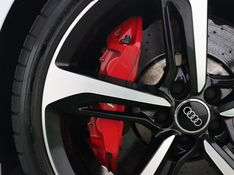 アウディ RS7 ｽﾎﾟｰﾂﾊﾞｯｸ ﾌﾞﾗｯｸｽﾀｲﾘﾝｸﾞPKG　後期ﾓﾃﾞﾙ  黒革 ｽﾎﾟｰﾂｼｰﾄ ｻﾝﾙｰﾌ ｱﾙｶﾝﾀﾗﾙｰﾌ MMIﾅﾋﾞ TV BOSEｻｳﾝﾄﾞ Bｶﾒﾗ Carplay ﾏﾄﾘｸｽLEDﾍｯﾄﾞﾗｲﾄ ｶｰﾎﾞﾝｲﾝﾃﾘｱ&ﾐﾗｰ ﾚｯﾄﾞｷｬﾘﾊﾟｰ RSｽﾎﾟｰﾂｴｷｿﾞｰｽﾄ 純正21ｲﾝﾁAW　2年保証