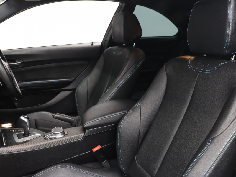 BMW Mシリーズ M2 ﾍﾞｰｽｸﾞﾚｰﾄﾞ　後期LCI ｺﾝﾌｫｰﾄA ｲﾝﾃﾘｼﾞｪﾝﾄS 黒革 純正Idriveﾅﾋﾞ Bｶﾒﾗ LEDﾍｯﾄﾞﾗｲﾄ ｶｰﾎﾞﾝｲﾝﾃﾘｱ ﾃﾞｭｱﾙｴｷｿﾞｰｽﾄﾃｰﾙﾊﾟｲﾌﾟ Mｽﾎﾟｰﾂｽﾃｱﾘﾝｸﾞ Mﾌﾞﾚｰｷｷｬﾘﾊﾟｰ Mｴｱﾛ&19ｲﾝﾁAW　2年保証付