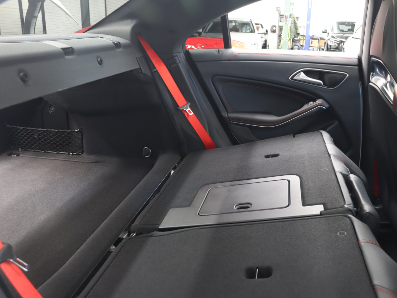 AMG CLAクラス CLA45 4MATIC AMGｱﾄﾞﾊﾞﾝｽﾄﾞ＆ ﾚｰﾀﾞｰSP　黒革 ｼｰﾄﾋｰﾀｰ 純正HDDﾅﾋﾞTV harman/kardon Bluetooth Carplay Bｶﾒﾗ LEDﾍｯﾄﾞﾗｲﾄ AMGｻｽﾍﾟﾝｼｮﾝ AMG強化ﾌﾞﾚｰｷ AMGﾊﾟﾌｫﾏﾝｽｽﾃｱﾘﾝｸﾞ AMGｴｱﾛ&AMG18AW　2年保証付