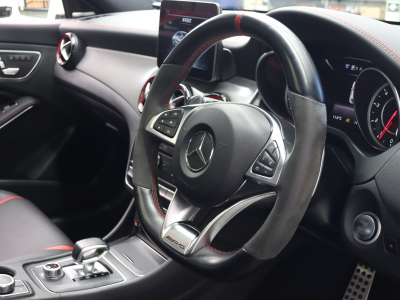 AMG CLAクラス CLA45 4MATIC AMGｱﾄﾞﾊﾞﾝｽﾄﾞ＆ ﾚｰﾀﾞｰSP　黒革 ｼｰﾄﾋｰﾀｰ 純正HDDﾅﾋﾞTV harman/kardon Bluetooth Carplay Bｶﾒﾗ LEDﾍｯﾄﾞﾗｲﾄ AMGｻｽﾍﾟﾝｼｮﾝ AMG強化ﾌﾞﾚｰｷ AMGﾊﾟﾌｫﾏﾝｽｽﾃｱﾘﾝｸﾞ AMGｴｱﾛ&AMG18AW　2年保証付