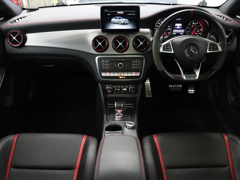 AMG CLAクラス CLA45 4MATIC AMGｱﾄﾞﾊﾞﾝｽﾄﾞ＆ ﾚｰﾀﾞｰSP　黒革 ｼｰﾄﾋｰﾀｰ 純正HDDﾅﾋﾞTV harman/kardon Bluetooth Carplay Bｶﾒﾗ LEDﾍｯﾄﾞﾗｲﾄ AMGｻｽﾍﾟﾝｼｮﾝ AMG強化ﾌﾞﾚｰｷ AMGﾊﾟﾌｫﾏﾝｽｽﾃｱﾘﾝｸﾞ AMGｴｱﾛ&AMG18AW　2年保証付